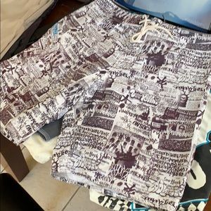 Zoo York board shorts size 33